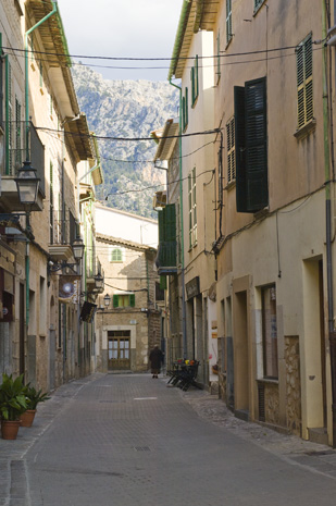 Deia-Soller